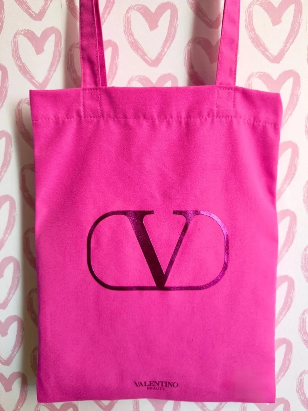 Valentino Beauty Tote w Power Bank Charger